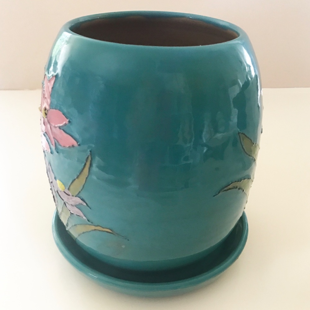 HANDMADE CERAMIC PLANT POT - Picture 4 of 8